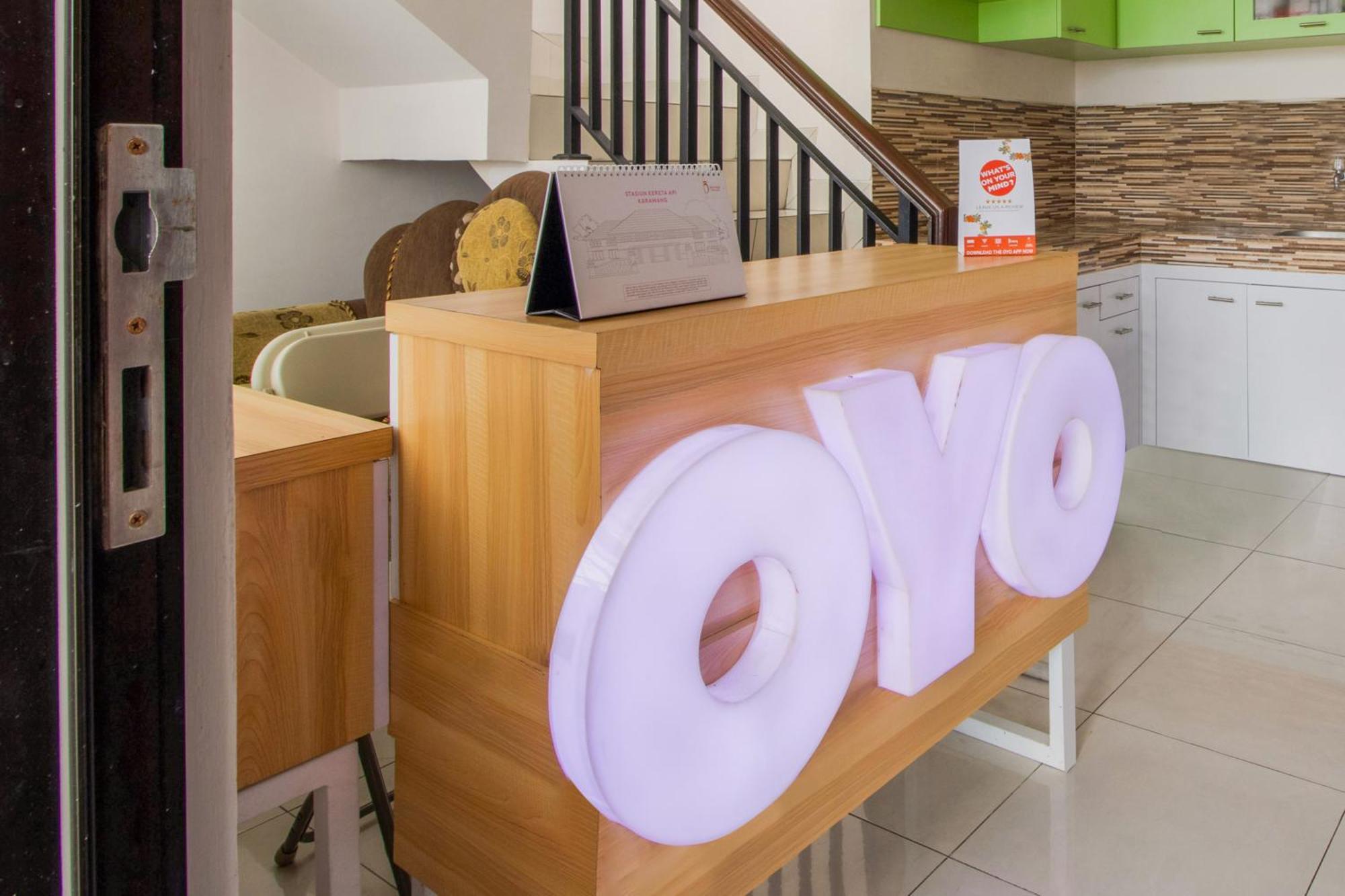 Hotel Oyo 3256 Rukost I8 à Karawang Extérieur photo